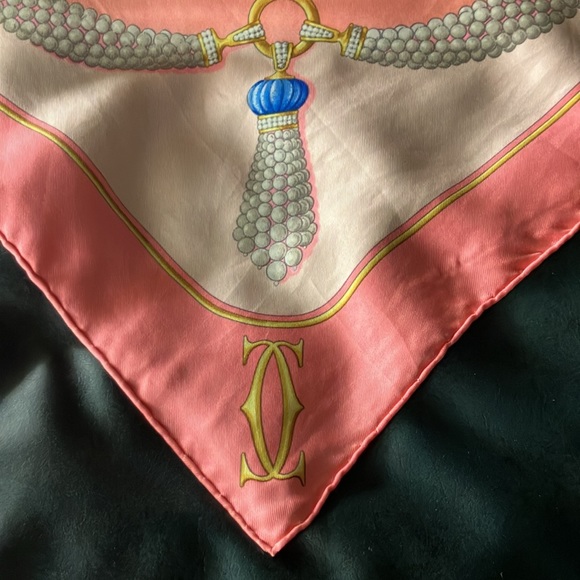 ~CARTIER~ must de Cartier 100% silk scarf beautiful used condition. - Picture 6 of 13